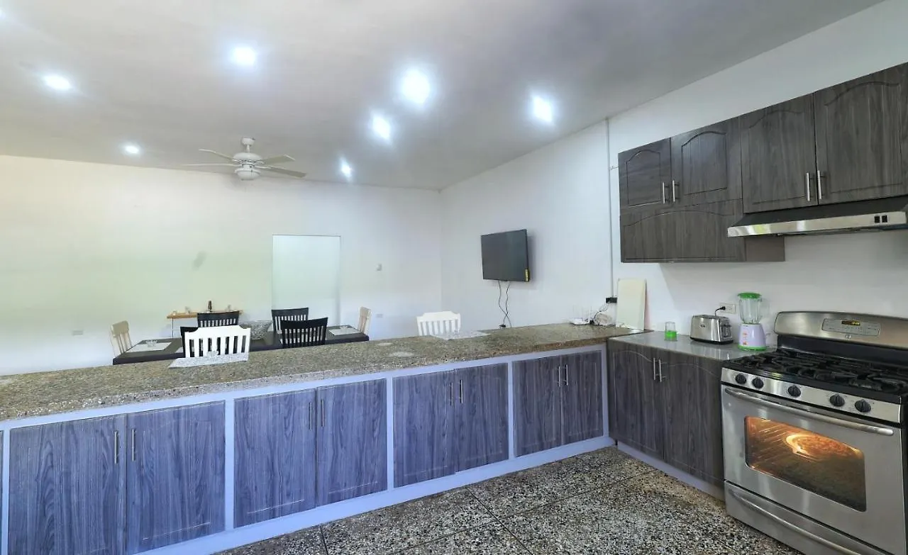 Apartment Inviting 3-Bed Apt In Whim Estate- Nearscarborough Trinidad And Tobago