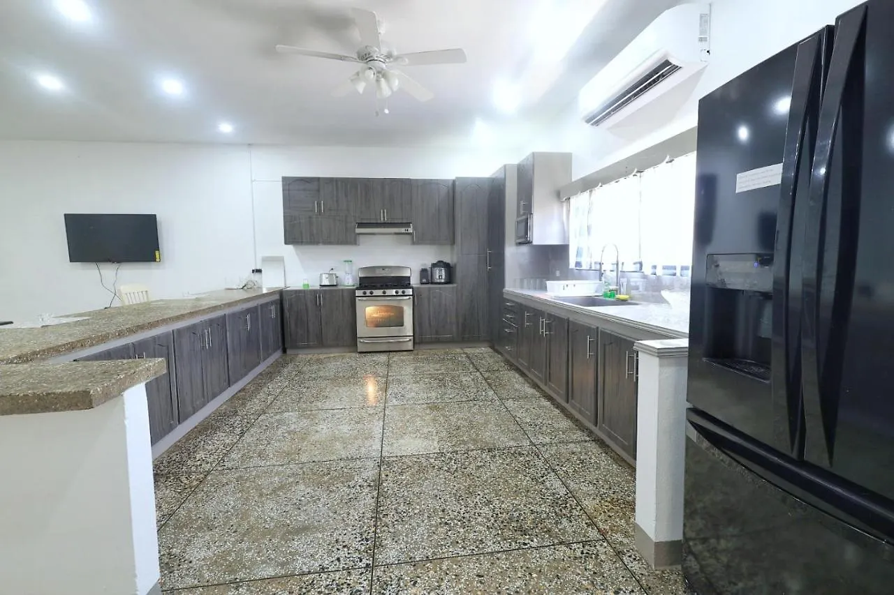 Inviting 3-Bed Apt In Whim Estate- Nearscarborough Apartment Scarborough
