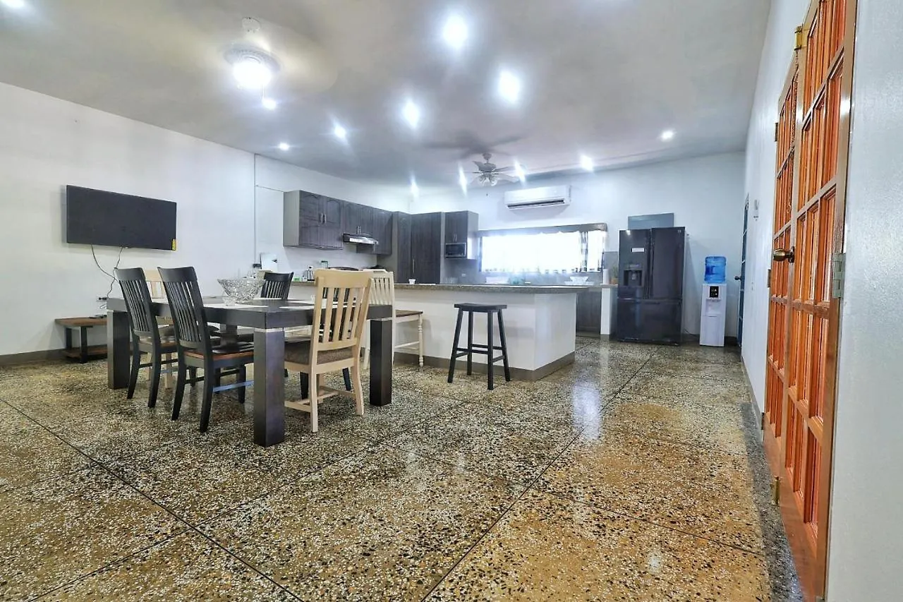 Apartment Inviting 3-Bed Apt In Whim Estate- Nearscarborough Trinidad And Tobago